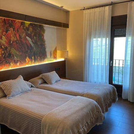 Casa Lola Hotel Rueda Luaran gambar