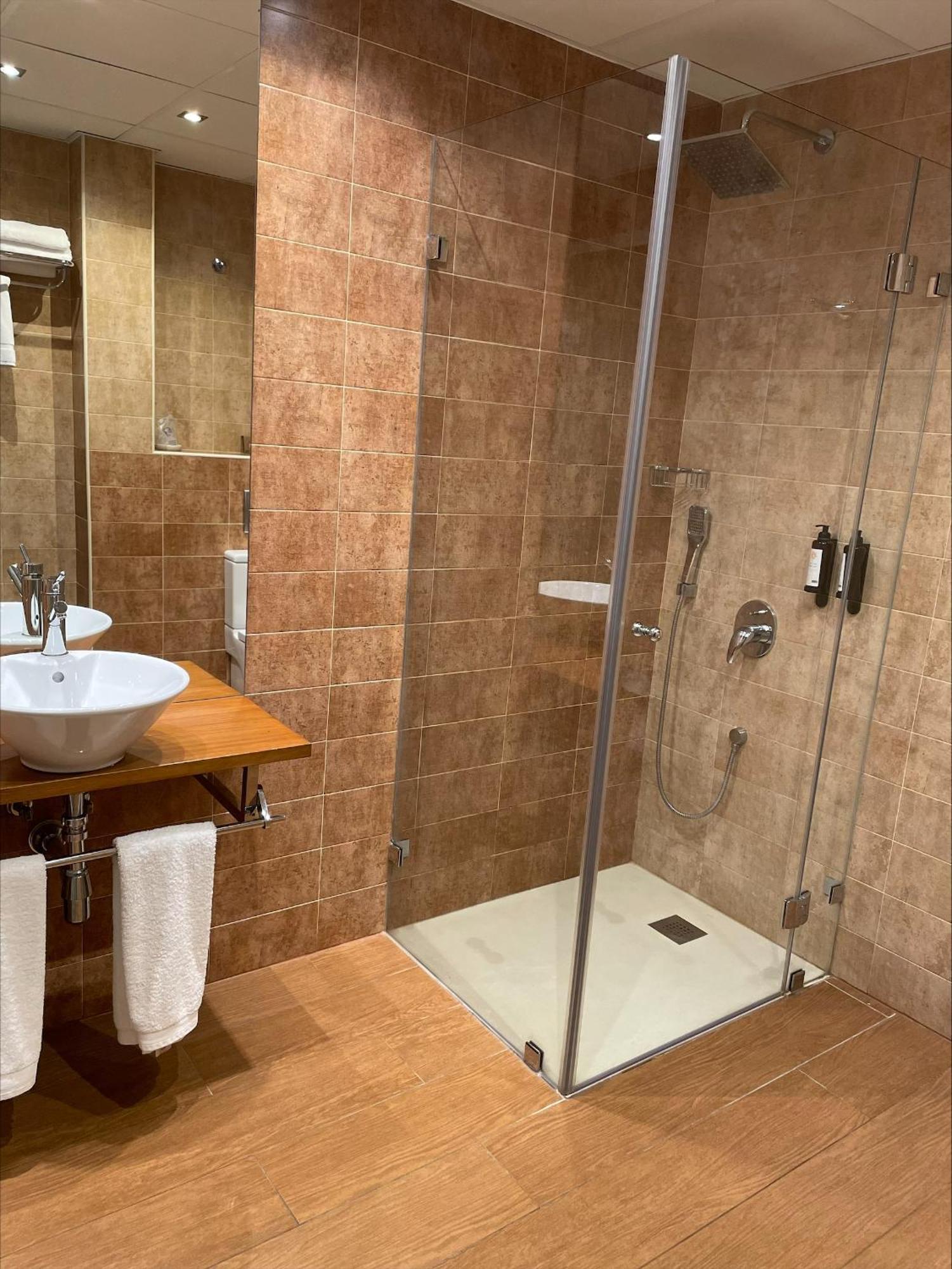 Casa Lola Hotel Rueda Luaran gambar
